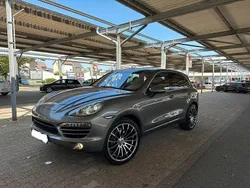 Grau Gebraucht 2011 Porsche Cayenne SUV | 13.900 € (Teuer)