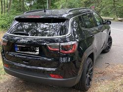 Schwarz Gebraucht 2018 Jeep Compass Limited SUV | 14.300 € (Fairer Preis)