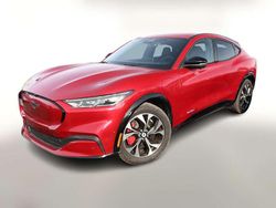 Lucidrot metallic Neu 2025 Ford Mustang Mach-E Premium SUV | 45.168 € (Superpreis)