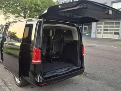 Schwarz Gebraucht 2023 Mercedes V300 Avantgarde Edition Van / Kleinbus | 51.999 €