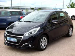 Dark blue/schwarz Gebraucht 2018 Peugeot 208 Active Kleinwagen | 7.699 € (Fairer Preis)