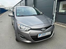 Grau Gebraucht 2013 Hyundai i20 Classic Kleinwagen | 4.490 € (Fairer Preis)