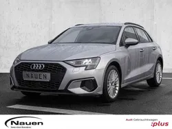 Silber Gebraucht 2024 Audi A3 Sportback Ambiente Limousine | 32.221 € (Fairer Preis)