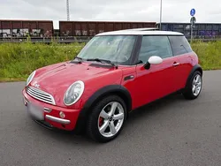 Rot Gebraucht 2003 Mini Cooper Kleinwagen | 3.000 €