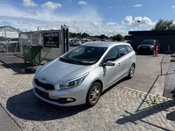 Silber Gebraucht 2015 Kia Ceed Sportswagon Attract Kombi | 5.600 € (Fairer Preis)