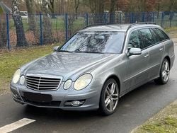 Grau Gebraucht 2009 Mercedes E280 Avantgarde Kombi | 3.800 € (Superpreis)