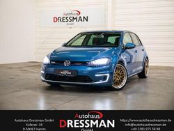 Pacific blue metallic Gebraucht 2015 VW e-Golf Kleinwagen | 9.780 € (Etwas zu teuer)