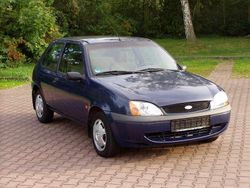 Blau Gebraucht 2001 Ford Fiesta Kleinwagen | 2.500 €