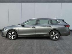 Grau Neu 2025 VW Passat Business Kombi | 42.680 € (Superpreis)