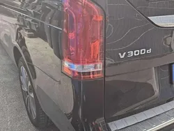 Schwarz Gebraucht 2021 Mercedes V300 Avantgarde Edition Van / Kleinbus | 54.000 € (Superpreis)