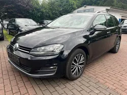 Schwarz Gebraucht 2016 VW Golf VII Allstar Kombi | 8.490 € (Fairer Preis)