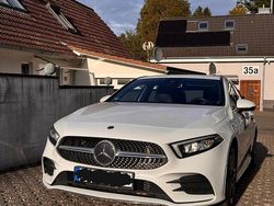 Weiß Gebraucht 2018 Mercedes A200 AMG line Kleinwagen | 16.900 € (Guter Preis)