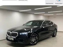 Schwarz Gebraucht 2024 BMW 530e Comfort Edition Limousine | 64.850 €