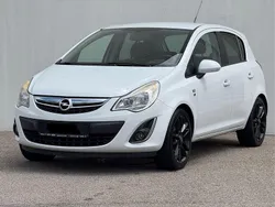 Weiß Gebraucht 2012 Opel Corsa Limousine | 2.900 € (Guter Preis)