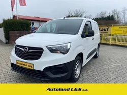 Weiß Gebraucht 2020 Opel Combo Selection Van / Kleinbus | 14.990 € (Fairer Preis)