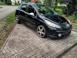 Schwarz Gebraucht 2009 Peugeot 207 Kleinwagen | 850 € (Guter Preis)