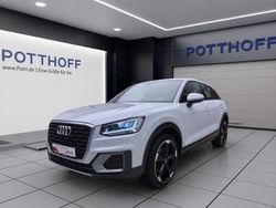 Gletscherweiss metallic Gebraucht 2017 Audi Q2 Design SUV | 18.750 € (Fairer Preis)