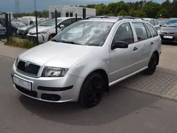 Silber Gebraucht 2007 Skoda Fabia Limousine | 3.999 € (Fairer Preis)