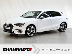 Weiß Gebraucht 2021 Audi A3 Sportback Edition .1 Limousine | 28.990 € (Teuer)