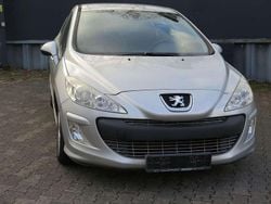 Grau Gebraucht 2010 Peugeot 308 Tendance Limousine | 2.950 € (Fairer Preis)