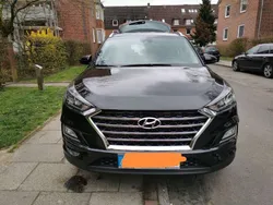 Schwarz Gebraucht 2019 Hyundai Tucson Trend SUV | 23.500 €