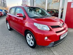Rot Gebraucht 2009 Toyota Urban Cruiser SUV | 7.730 € (Teuer)