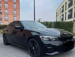 Schwarz Gebraucht 2022 BMW 330e Sport Line Limousine | 29.950 € (Fairer Preis)