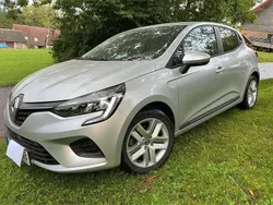 Grau Gebraucht 2021 Renault Clio V SE Kleinwagen | 11.700 € (Guter Preis)