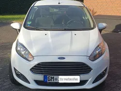 Weiß Gebraucht 2015 Ford Fiesta SYNC Edition Kleinwagen | 6.400 € (Fairer Preis)