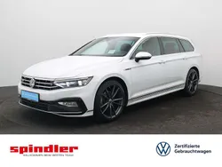 Gletscherweiß metallic Gebraucht 2023 VW Passat R-line Kombi | 34.680 € (Fairer Preis)