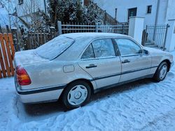Grau Gebraucht 1995 Mercedes C180 Limousine | 2.000 €