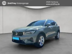 Grün Gebraucht 2024 Volvo XC40 Core SUV | 34.490 € (Guter Preis)
