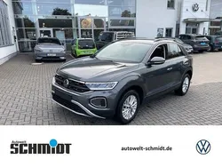 Indiumgrau metallic Gebraucht 2024 VW T-Roc R SUV | 23.998 € (Guter Preis)