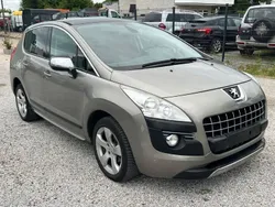Grau Gebraucht 2011 Peugeot 3008 Platinum Van / Kleinbus | 3.980 € (Guter Preis)