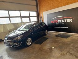 Schwarz Gebraucht 2015 Opel Astra Exklusiv Kombi | 6.300 € (Etwas zu teuer)