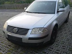 Silber Gebraucht 2003 VW Passat Kombi | 999 € (Fairer Preis)