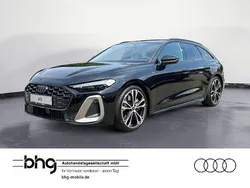 Mythosschwarz metallic Gebraucht 2025 Audi A5 Ambiente Coupé | 73.990 € (Fairer Preis)