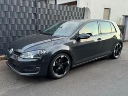 Grau Gebraucht 2016 VW Golf VII Sport Limousine | 13.500 € (Fairer Preis)