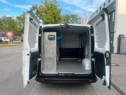 Weiß Gebraucht 2017 Opel Vivaro Van | 17.490 € (Guter Preis)