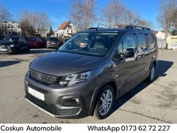 Grau Gebraucht 2023 Peugeot Rifter GT-line Van / Kleinbus | 48.990 €