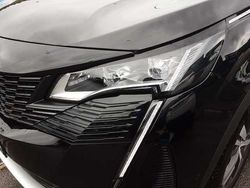 Schwarz metallic Gebraucht 2022 Peugeot 3008 GT | 26.710 € (Fairer Preis)