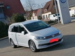 Weiß Gebraucht 2019 VW Touran Join Van / Kleinbus | 21.499 € (Guter Preis)