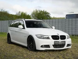 Weiß Gebraucht 2009 BMW 330 Performance Kombi | 10.999 € (Teuer)