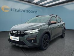 Schwarz Neu 2025 Dacia Sandero Stepway Kleinwagen | 21.799 € (Etwas zu teuer)