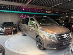 Braun Gebraucht 2016 Mercedes V250 Edition Van / Kleinbus | 34.900 € (Teuer)