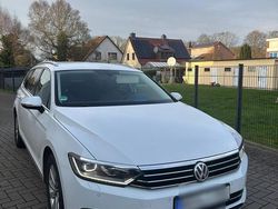 Weiß Gebraucht 2015 VW Passat Kombi | 10.700 € (Fairer Preis)