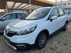 Weiss "nacre" Gebraucht 2013 Renault Scénic III Initiale Paris Van / Kleinbus | 7.500 € (Fairer Preis)