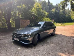 Grau Gebraucht 2019 Mercedes E220 Kombi | 22.999 € (Superpreis)