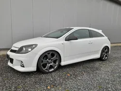 Weiß Gebraucht 2008 Opel Astra Edition Limousine | 12.500 €
