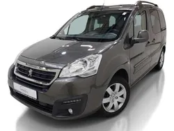 Braun Gebraucht 2018 Peugeot Partner Allure Van / Kleinbus | 8.490 € (Superpreis)